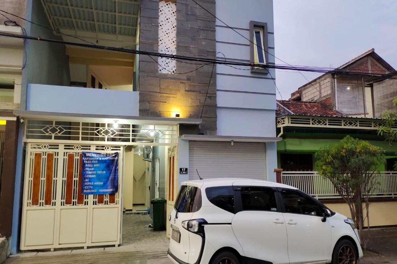 Oyo 91209 Arjuna Residence Syariah Sby Surabaya Kültér fotó